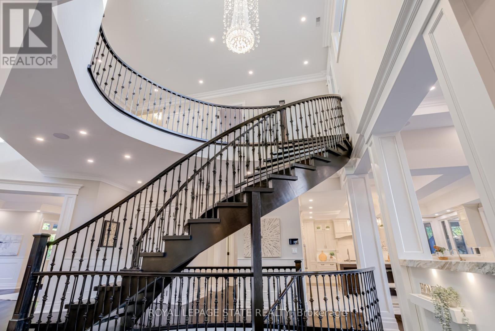 126 Mcgregor Crescent, Hamilton, Ontario  L9G 1B5 - Photo 7 - X12766468