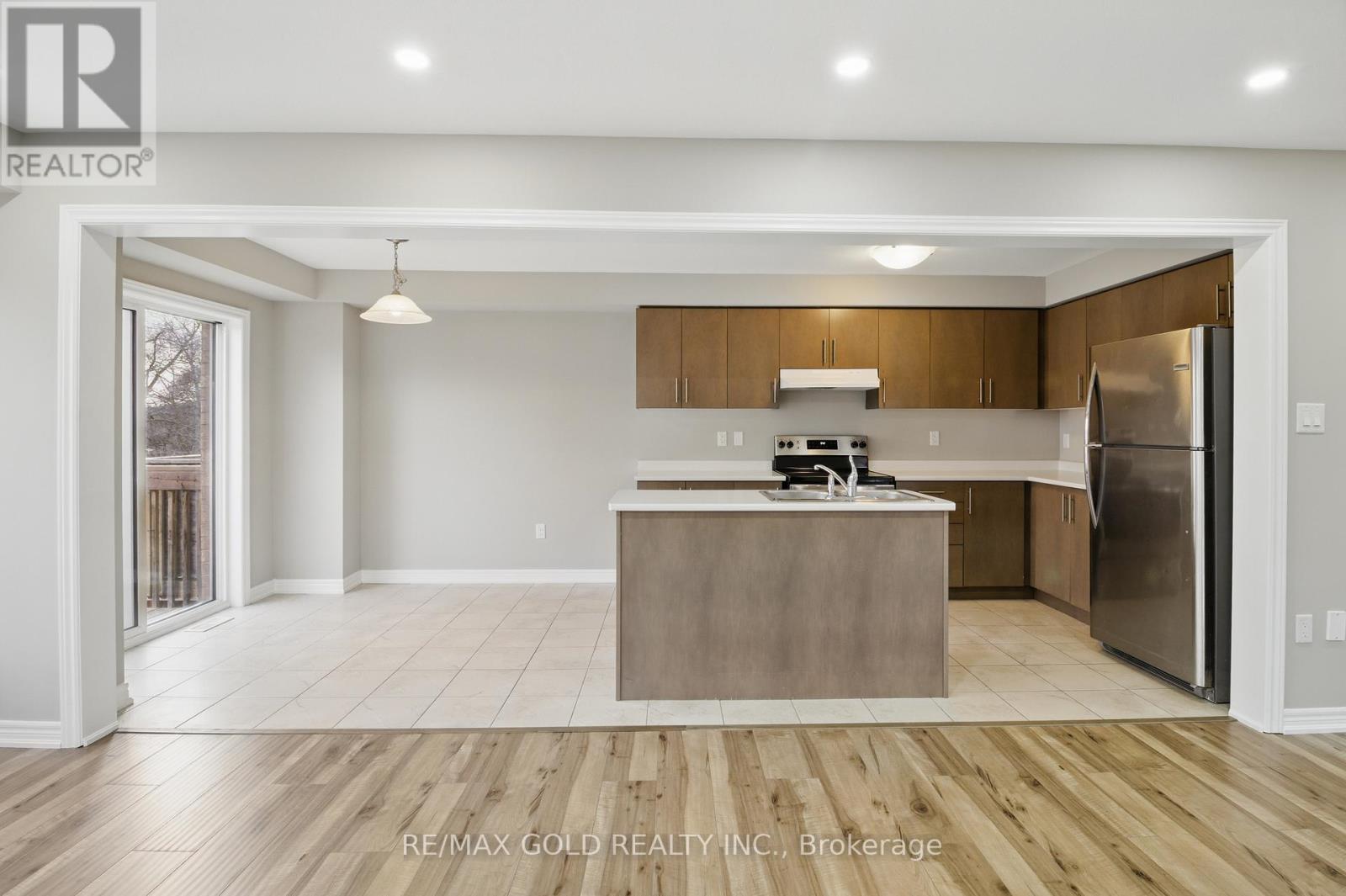 28 - 755 Linden Drive, Cambridge, Ontario  N3H 0E4 - Photo 5 - X12766542