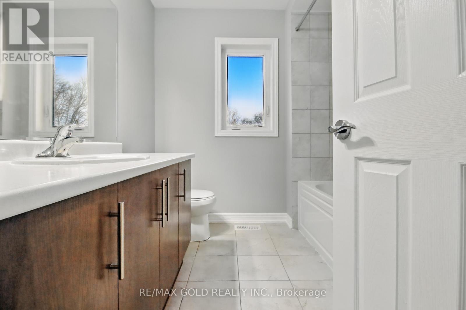 28 - 755 Linden Drive, Cambridge, Ontario  N3H 0E4 - Photo 6 - X12766542