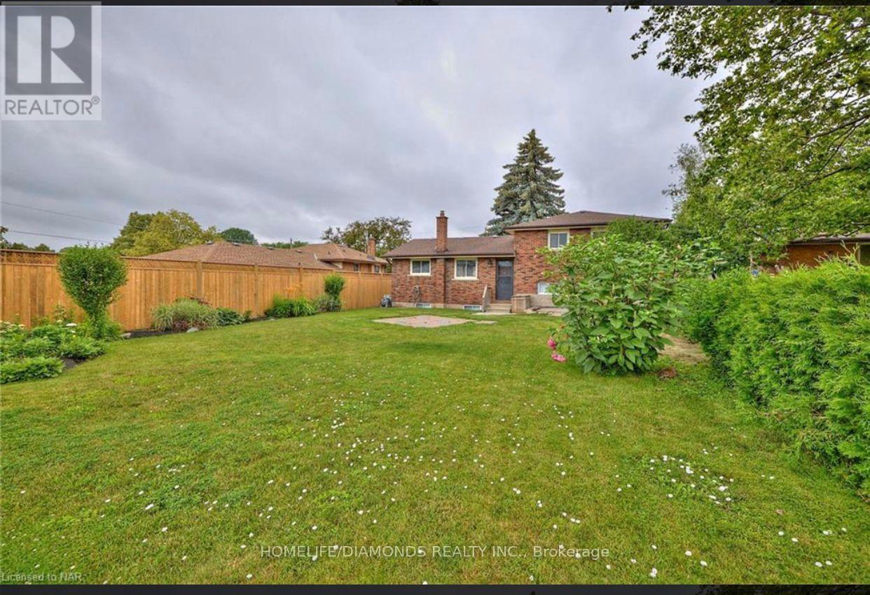 Upper - 6508 Caledonia Street, Niagara Falls, Ontario  L2G 5A3 - Photo 7 - X12766556