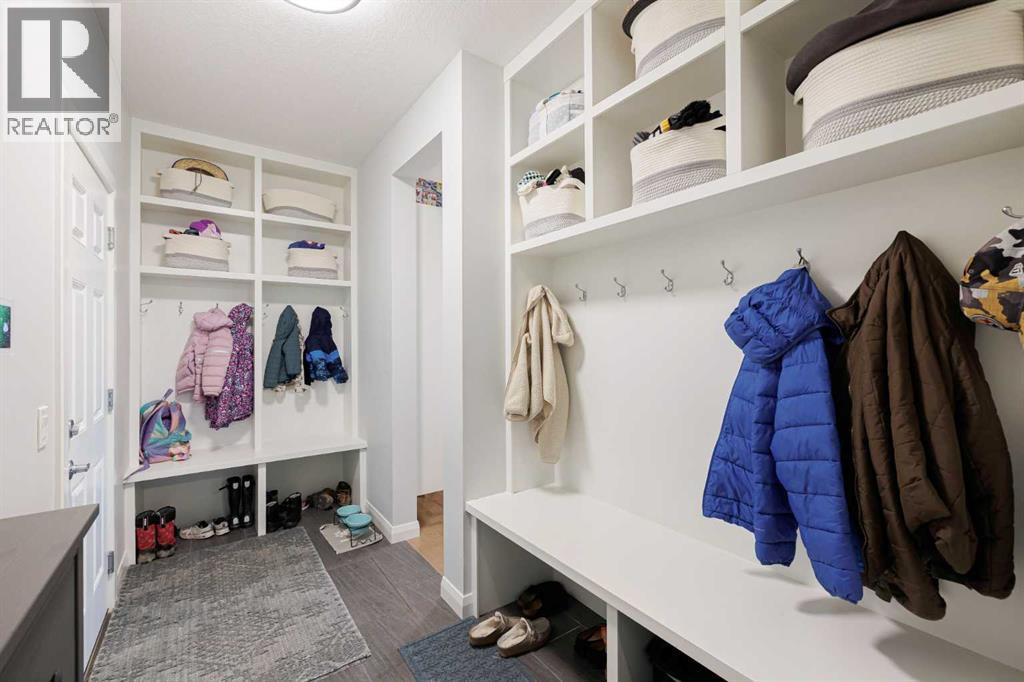 155 Crestridge Hill Sw, Calgary, Alberta  T3B 6H1 - Photo 15 - A2282817