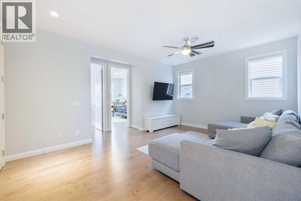 155 Crestridge Hill Sw, Calgary, Alberta  T3B 6H1 - Photo 28 - A2282817