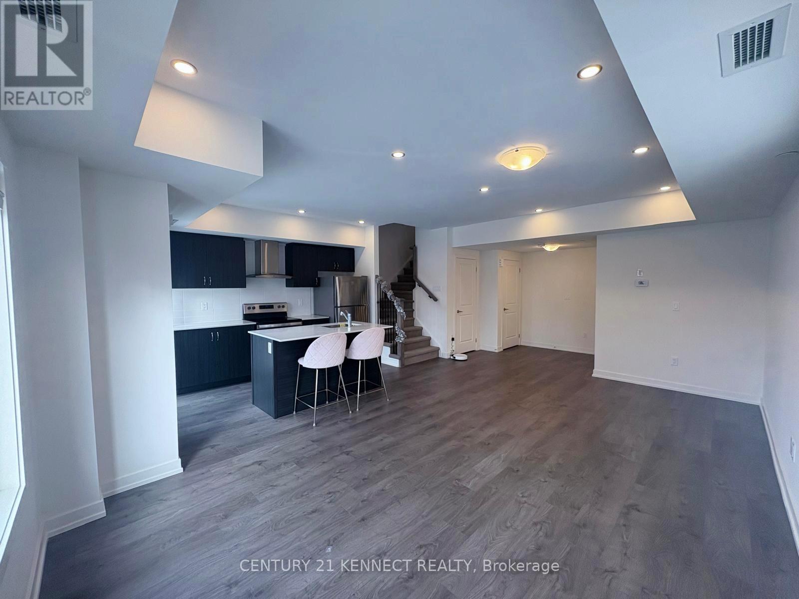 1406 - 56 Elizabeth Street S, Richmond Hill (Mill Pond), Ontario  L4C 5W2 - Photo 4 - N12689716