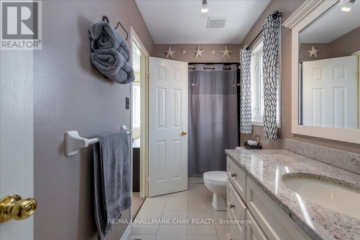 13 Teal Place, Barrie, Ontario  L4N 8W1 - Photo 12 - S12730894