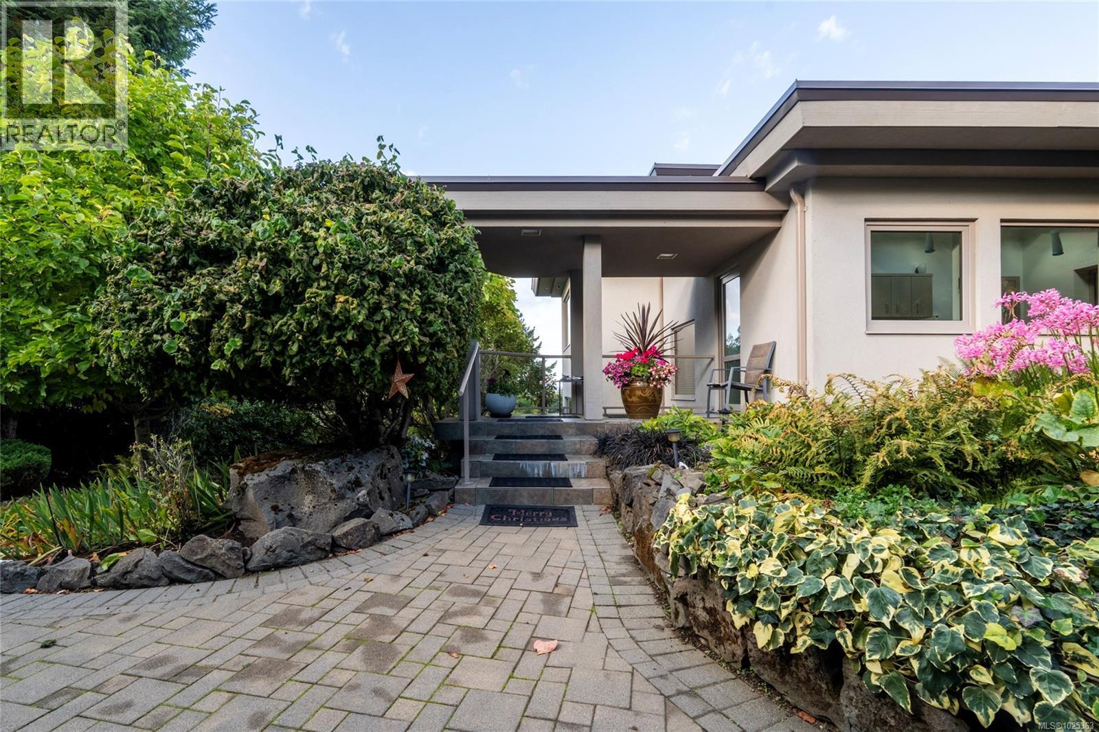 11406 Sycamore Dr, North Saanich, British Columbia  V8L 5J9 - Photo 57 - 1025363