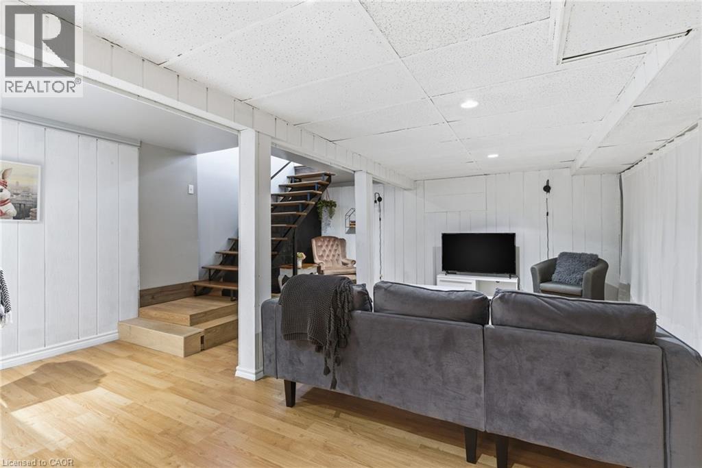 5773 Belmont Avenue, Niagara Falls, Ontario  L2H 1J8 - Photo 14 - 40803541