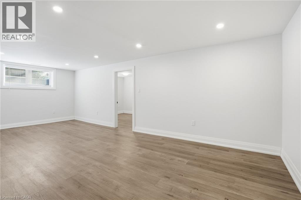 92 South Bend Road W Unit# Lower, Hamilton, Ontario  L9C 1N1 - Photo 13 - 40791540