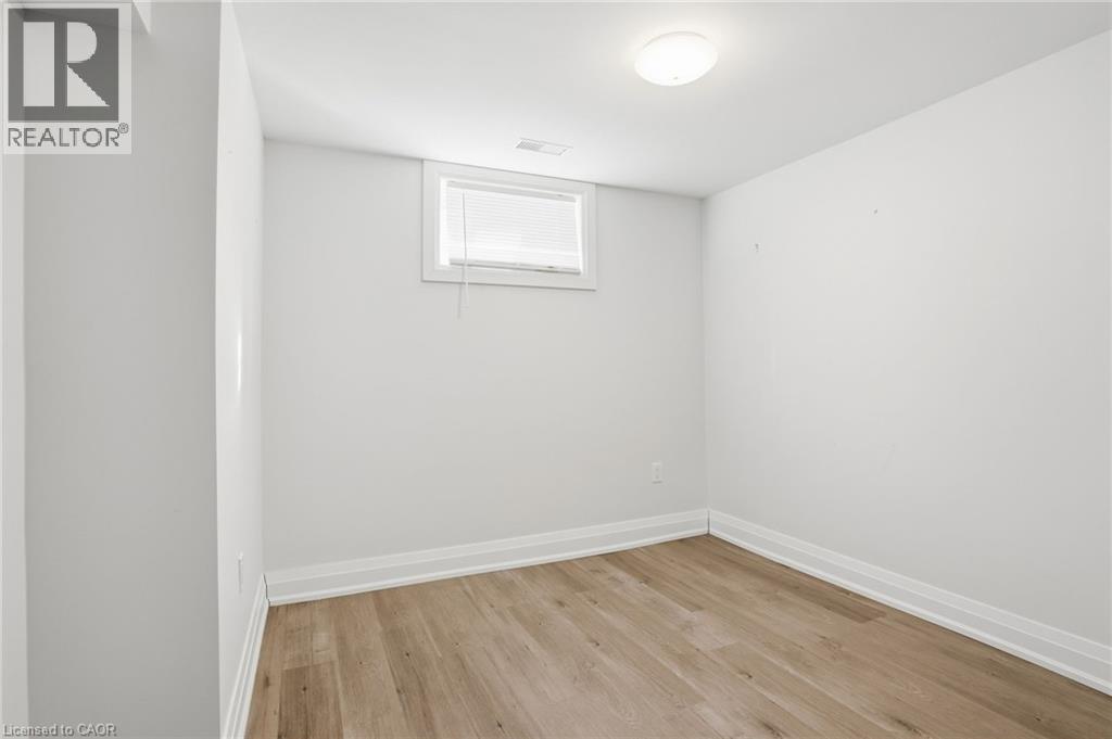 92 South Bend Road W Unit# Lower, Hamilton, Ontario  L9C 1N1 - Photo 19 - 40791540