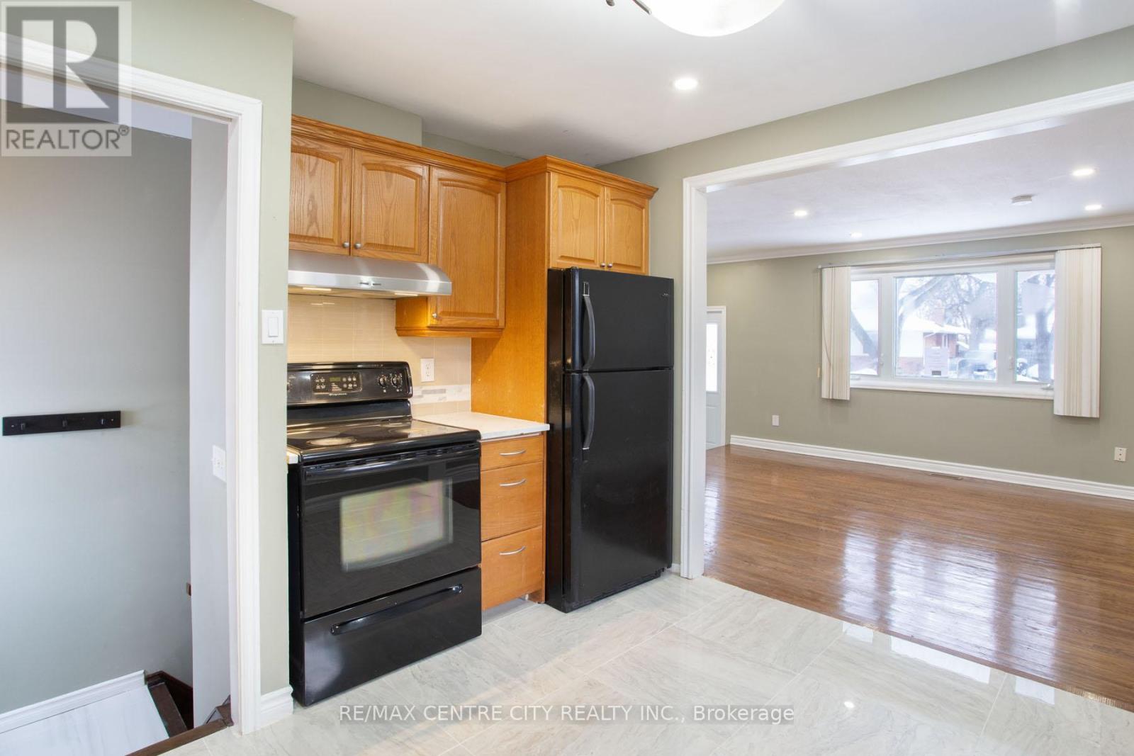 89 Alayne Crescent, London South, Ontario  N6E 2A2 - Photo 12 - X12766630