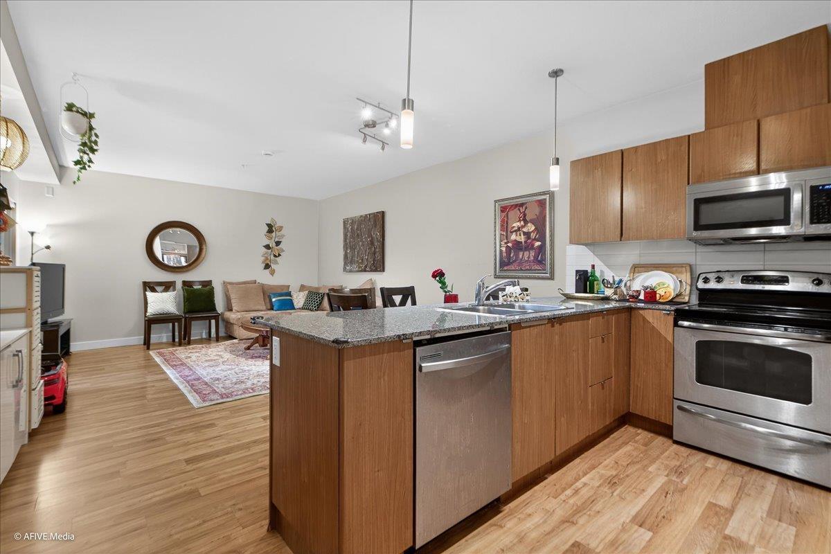 324 9655 King George Boulevard, Surrey, British Columbia  V3T 0C7 - Photo 6 - R3079074