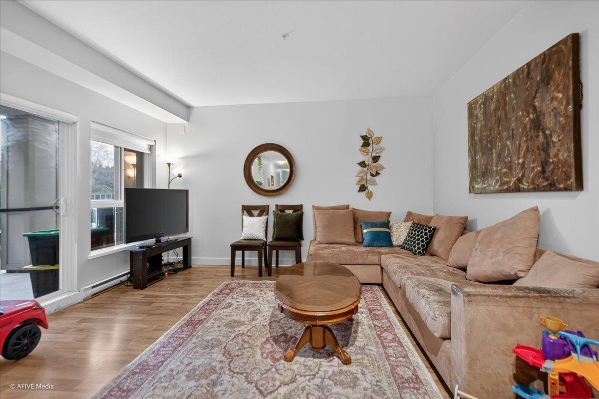 324 9655 King George Boulevard, Surrey, British Columbia  V3T 0C7 - Photo 2 - R3079074