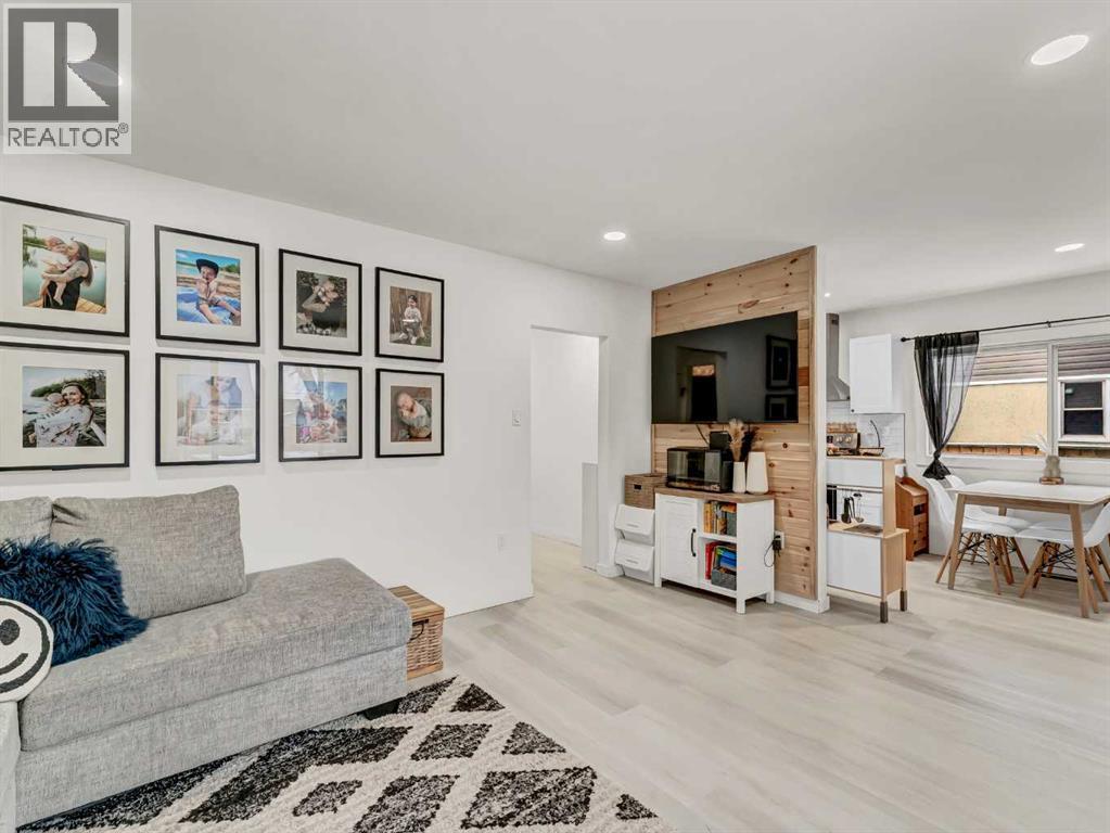 27 11 Street Sw, Medicine Hat, Alberta  T1A 4R9 - Photo 14 - A2282176