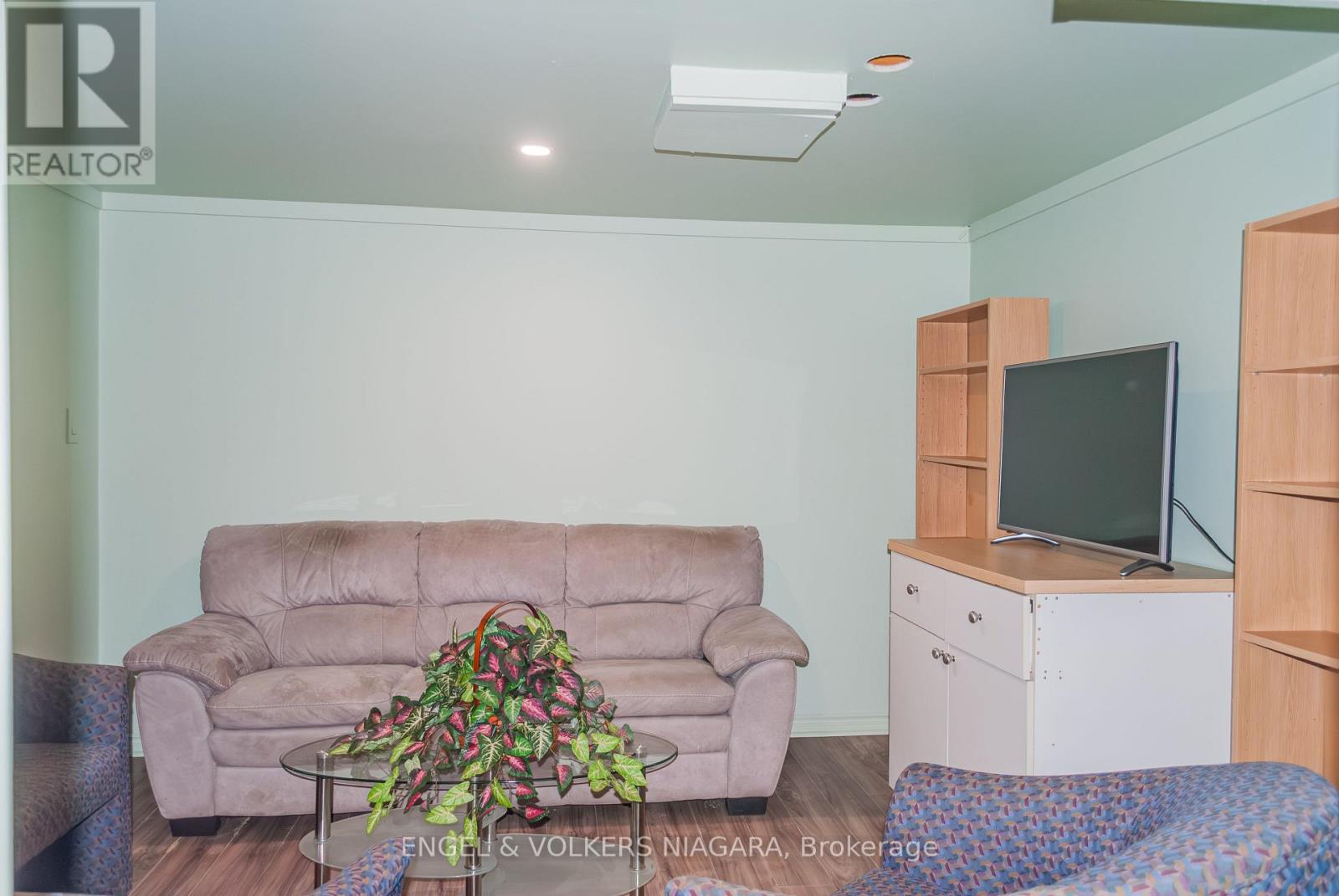 Lower Level - 6708 Oneil Street, Niagara Falls, Ontario  L2J 1N2 - Photo 3 - X12713820