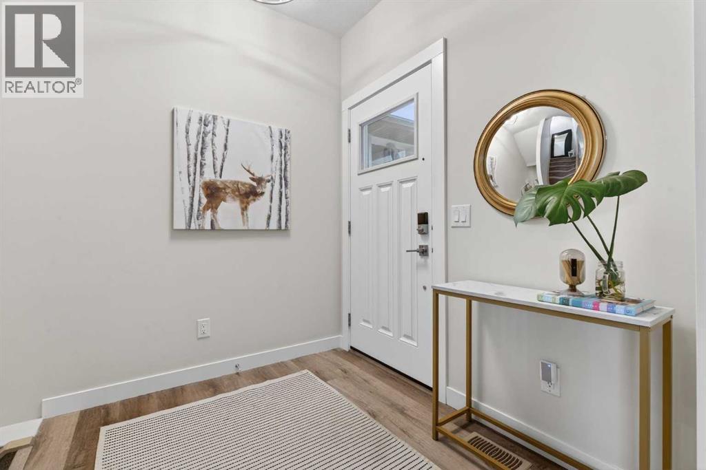 307 Precedence Hill, Cochrane, Alberta  T4C 3B4 - Photo 2 - A2282227