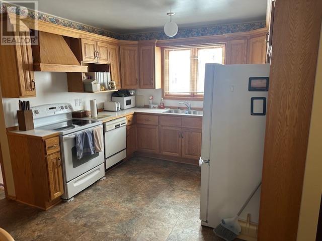 208 Flamingo Drive, Thunder Bay, Ontario  P7B 6K3 - Photo 7 - TB2600176