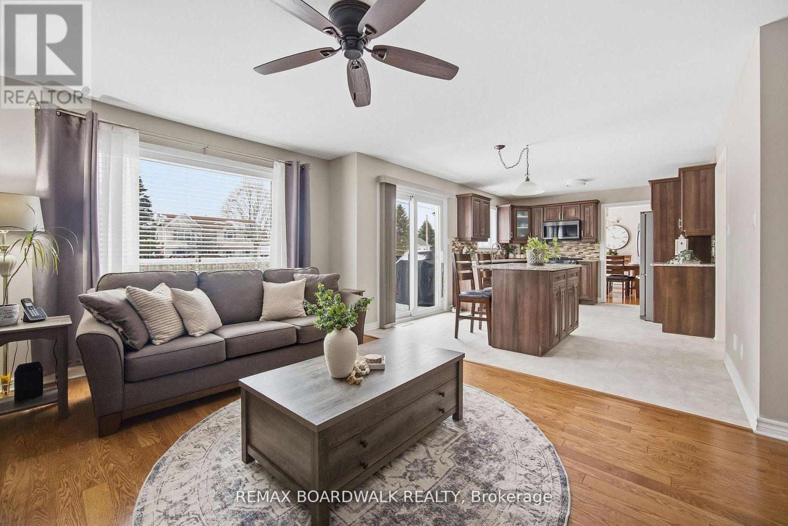 27 Comba Drive, Carleton Place, Ontario  K7C 4V2 - Photo 7 - X12766610