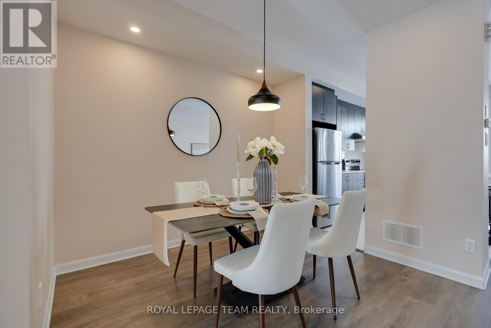 1021 Speedvale Court, Ottawa, Ontario  K2T 0P4 - Photo 10 - X12766494