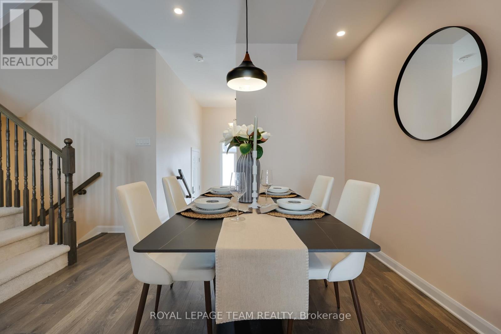 1021 Speedvale Court, Ottawa, Ontario  K2T 0P4 - Photo 13 - X12766494