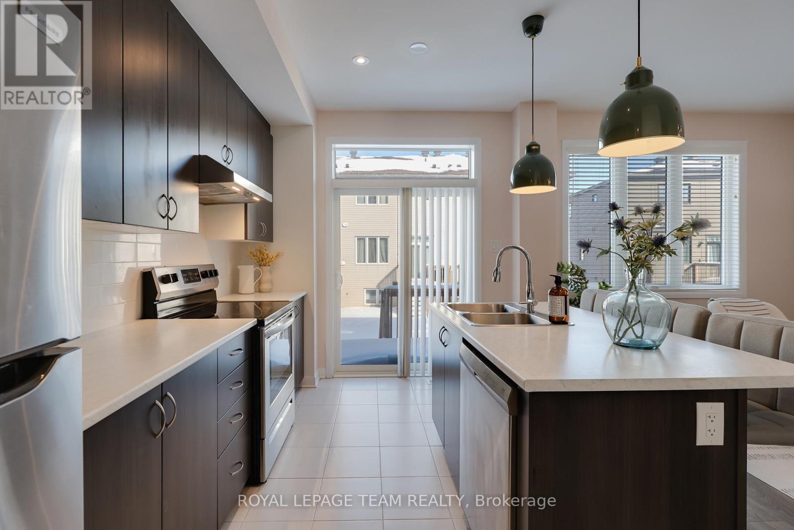 1021 Speedvale Court, Ottawa, Ontario  K2T 0P4 - Photo 22 - X12766494