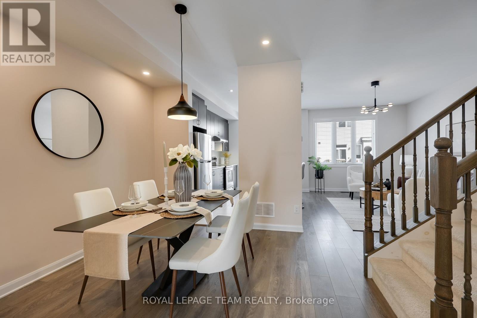 1021 Speedvale Court, Ottawa, Ontario  K2T 0P4 - Photo 8 - X12766494