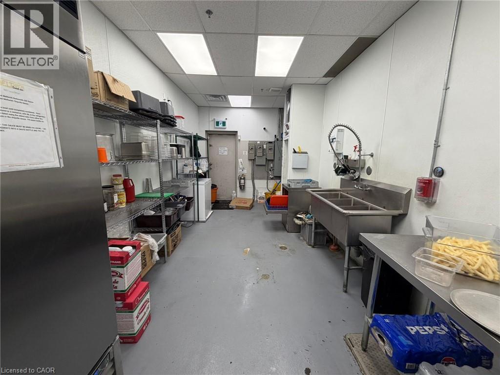 218 Silvercreek Parkway Unit# 12, Guelph, Ontario  N1H 8E8 - Photo 14 - 40803580