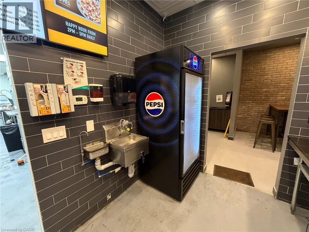 218 Silvercreek Parkway Unit# 12, Guelph, Ontario  N1H 8E8 - Photo 6 - 40803580