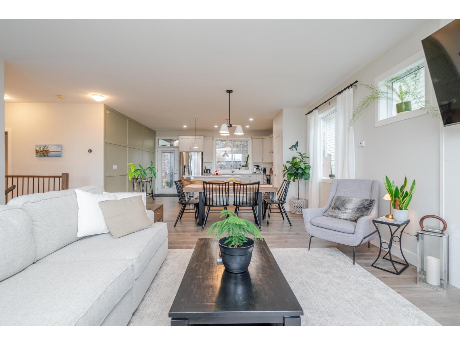 47204 Sylvan Drive, Promontory, Chilliwack, British Columbia  V2R 0R8 - Photo 6 - R3086910