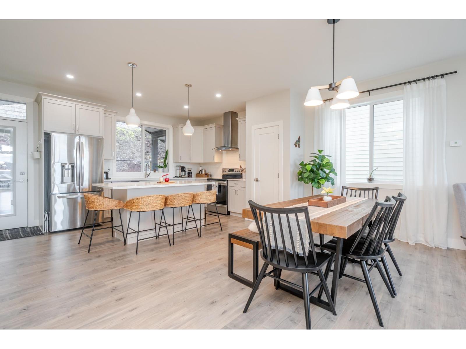 47204 Sylvan Drive, Promontory, Chilliwack, British Columbia  V2R 0R8 - Photo 11 - R3086910