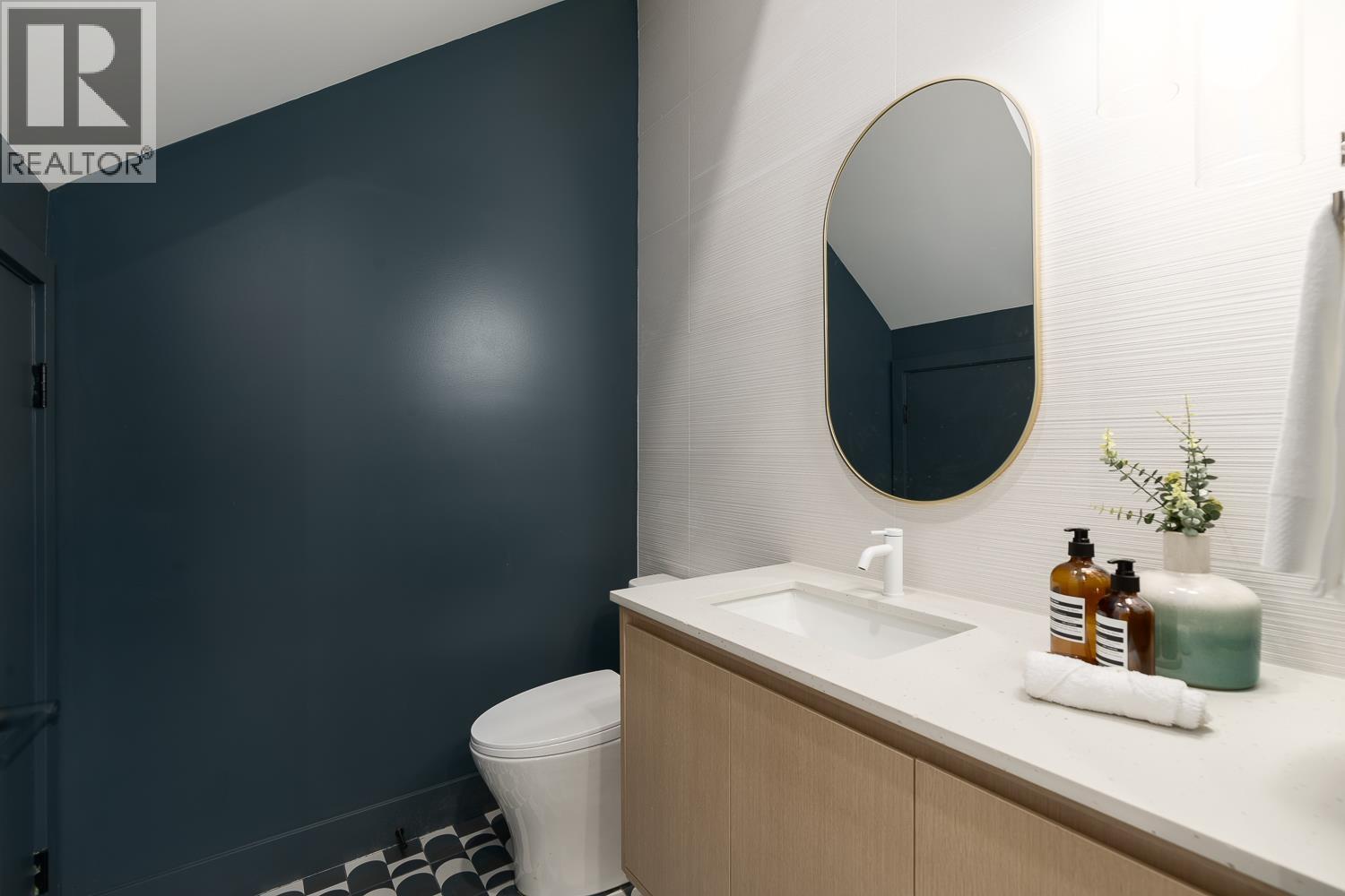 1 7 E 23rd Avenue, Vancouver, British Columbia  V5V 1W8 - Photo 9 - R3087242