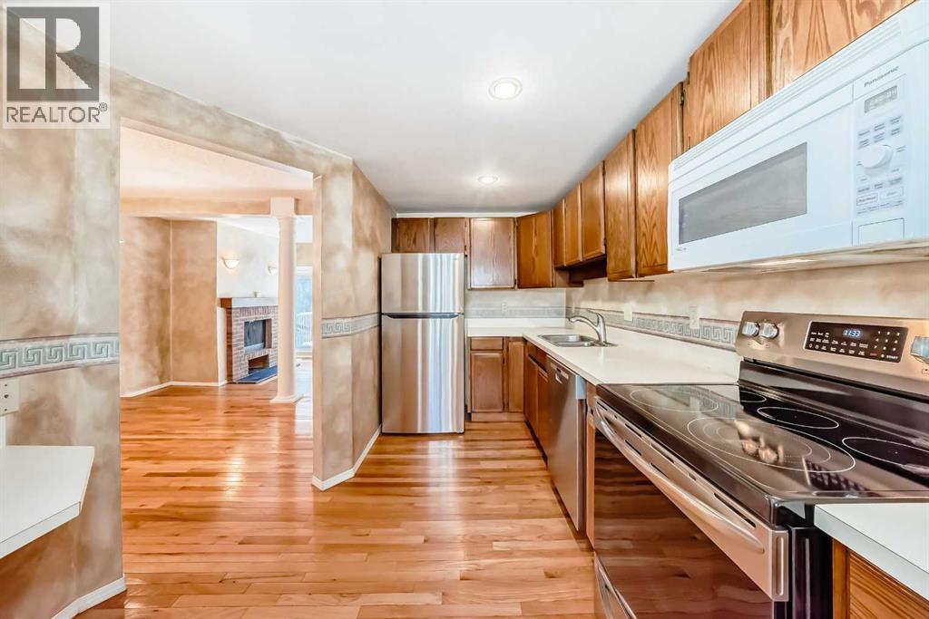 219 Point Mckay Terrace Nw, Calgary, Alberta  T3B 5B6 - Photo 6 - A2274805