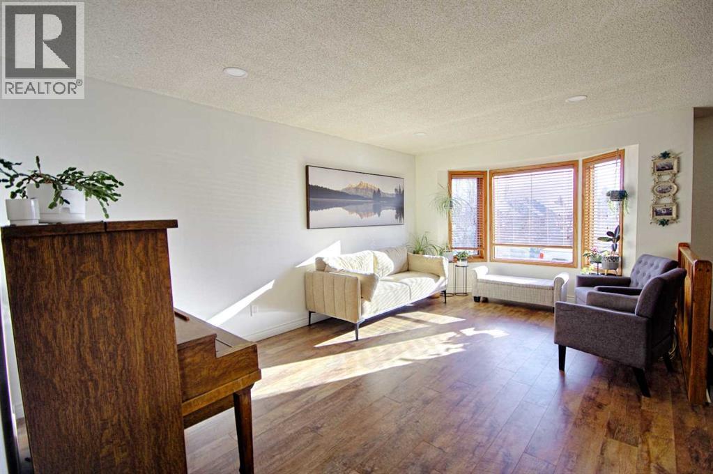 46 Heritage Crescent W, Lethbridge, Alberta  T1k 6X2 - Photo 3 - A2281440