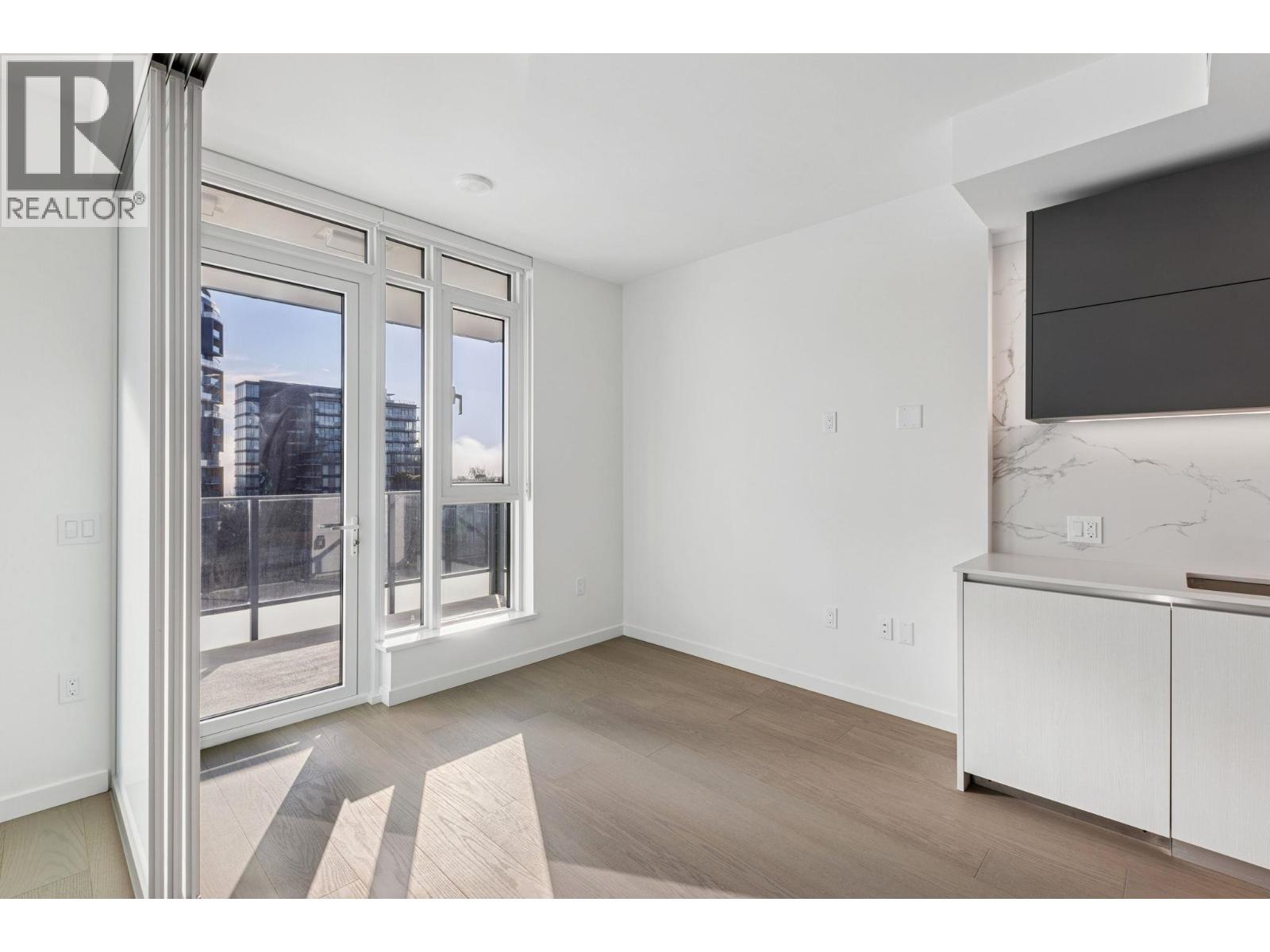 606 8415 Granville Street, Vancouver, British Columbia  V6P 0M2 - Photo 4 - R3087020