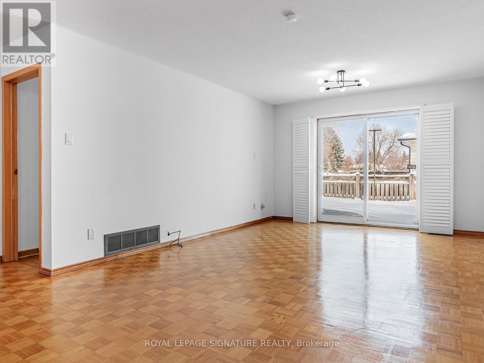 33 Ladner Drive, Toronto, Ontario  M2J 3Z8 - Photo 15 - C12766634