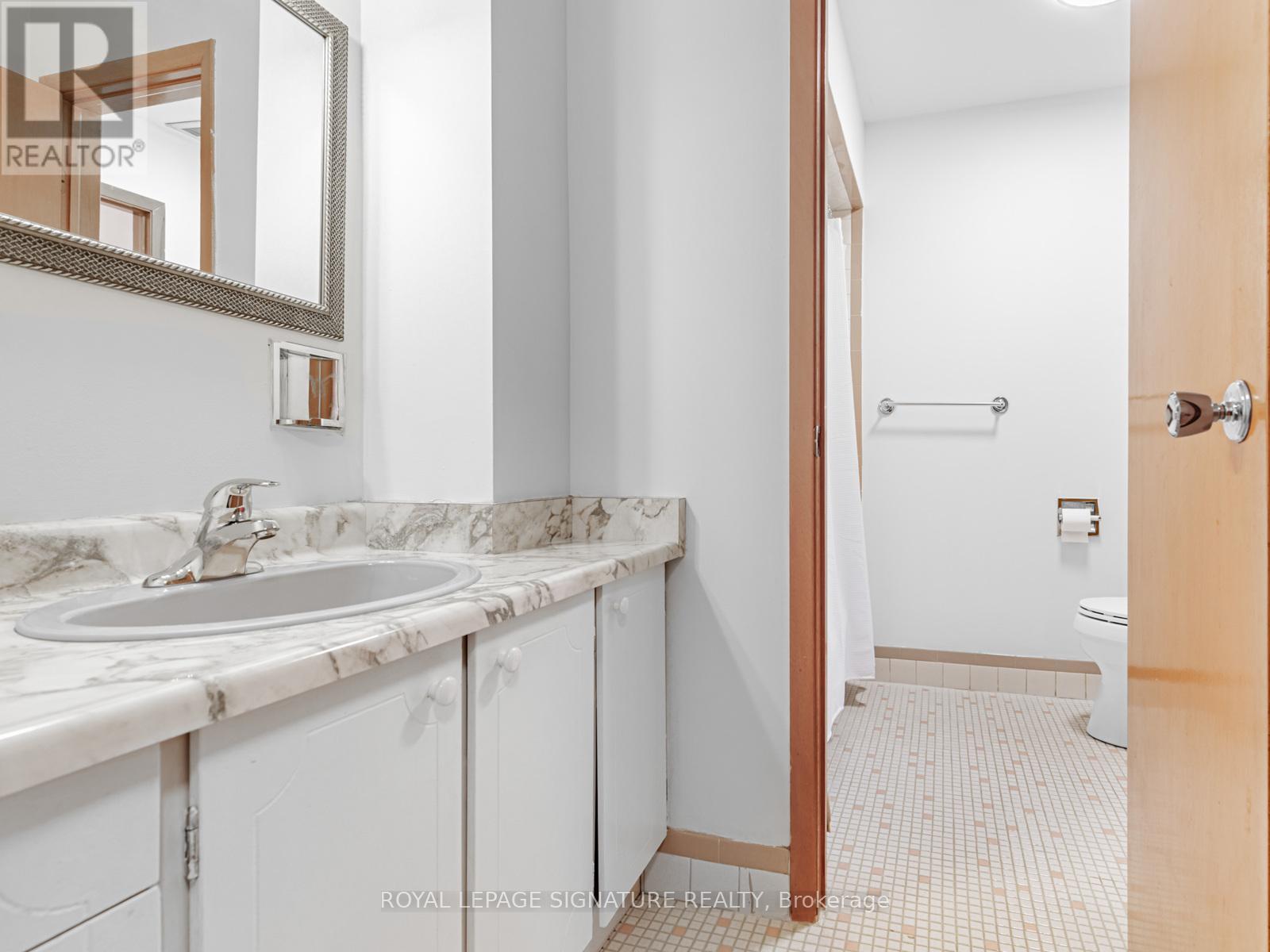 33 Ladner Drive, Toronto, Ontario  M2J 3Z8 - Photo 25 - C12766634