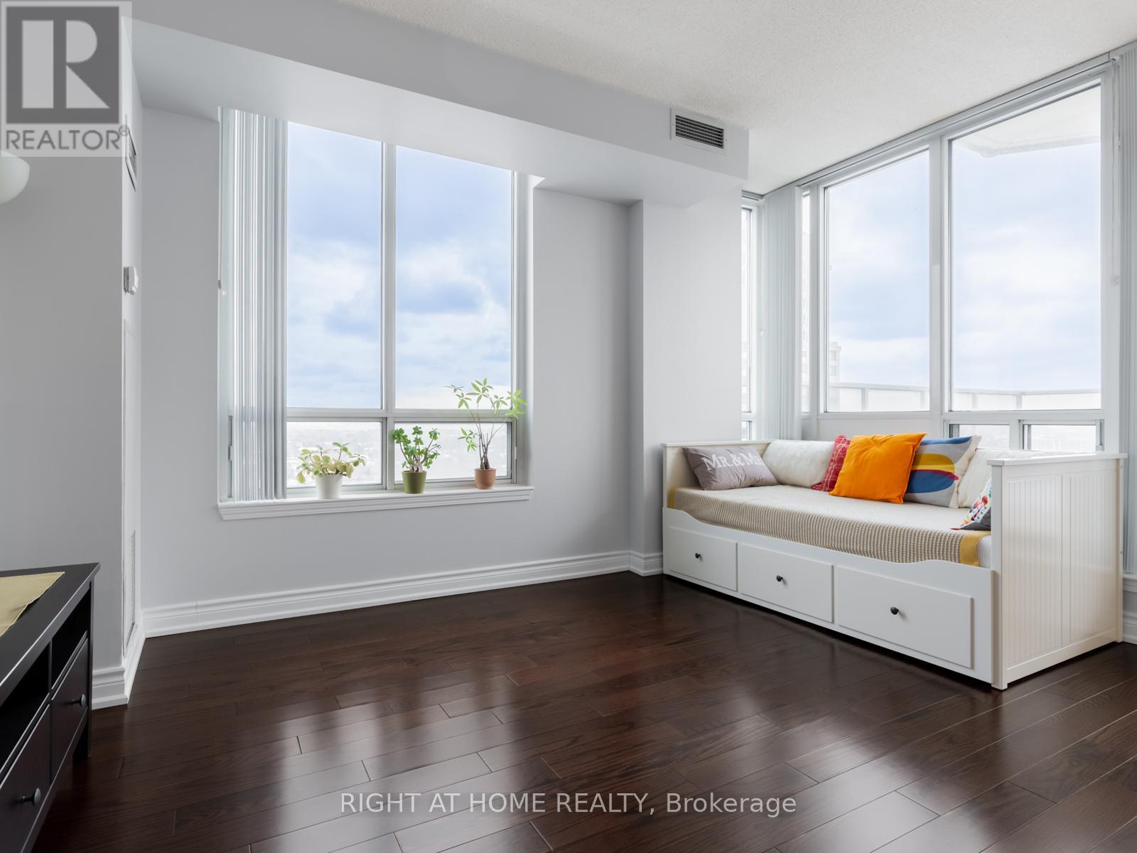 1909 - 8 Rean Drive, Toronto, Ontario  M2K 3B9 - Photo 11 - C12766662