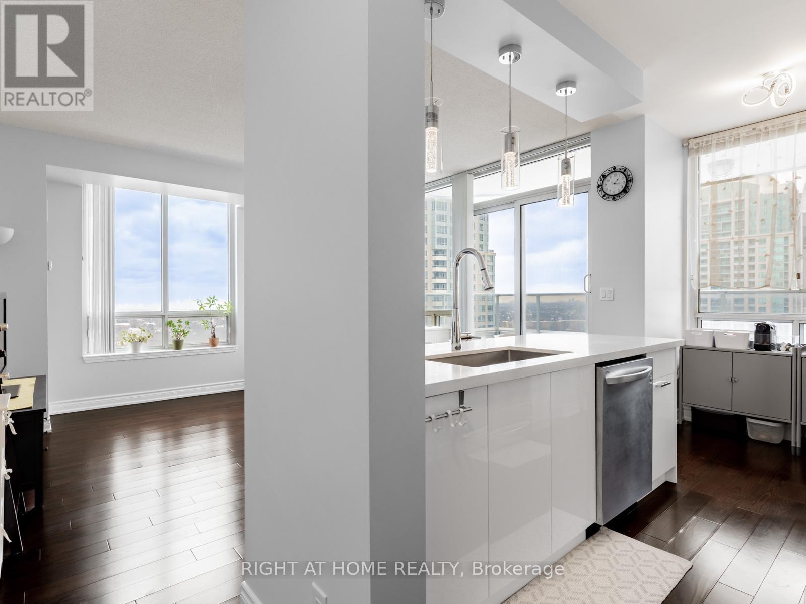 1909 - 8 Rean Drive, Toronto, Ontario  M2K 3B9 - Photo 4 - C12766662