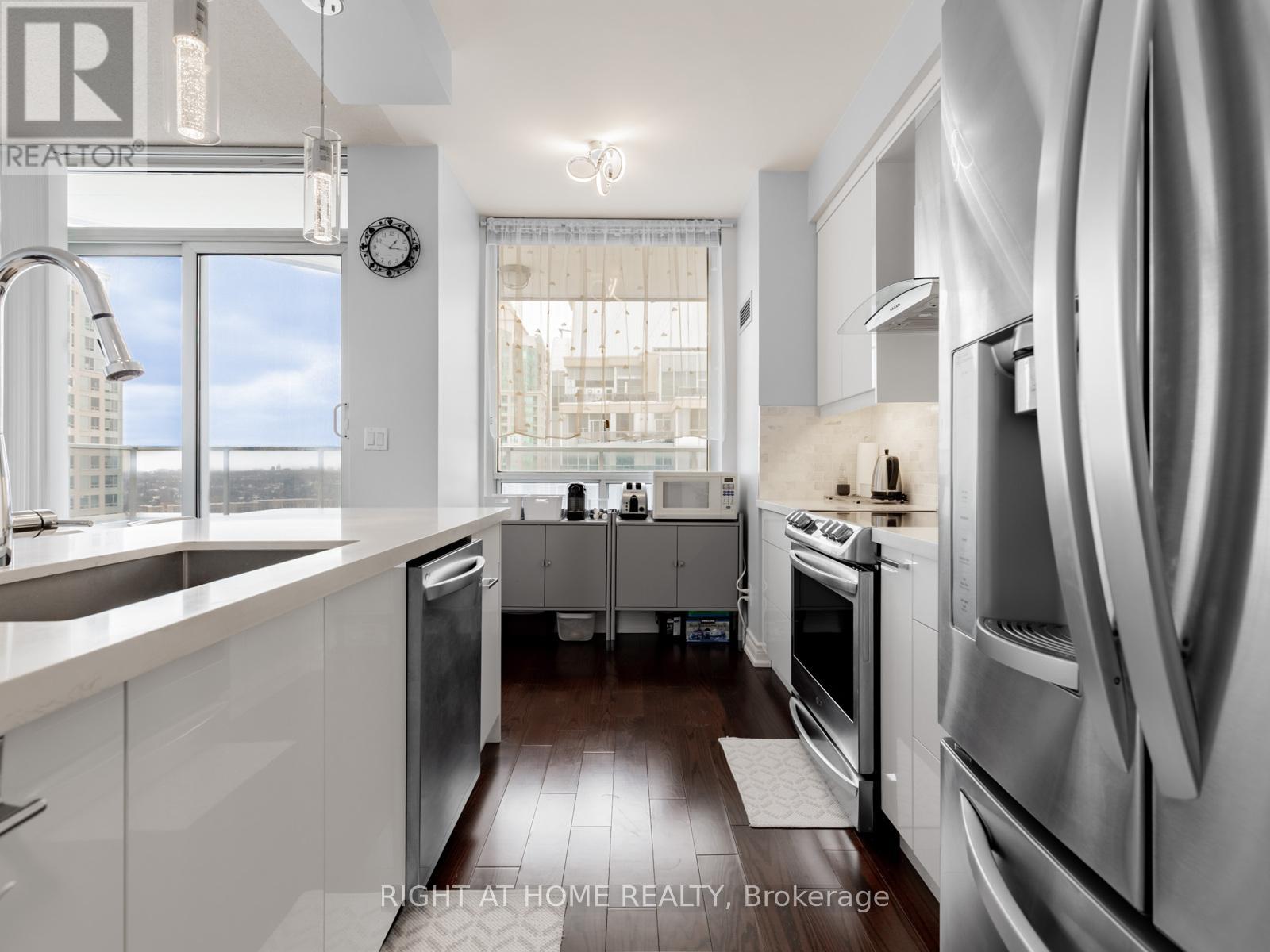 1909 - 8 Rean Drive, Toronto, Ontario  M2K 3B9 - Photo 5 - C12766662