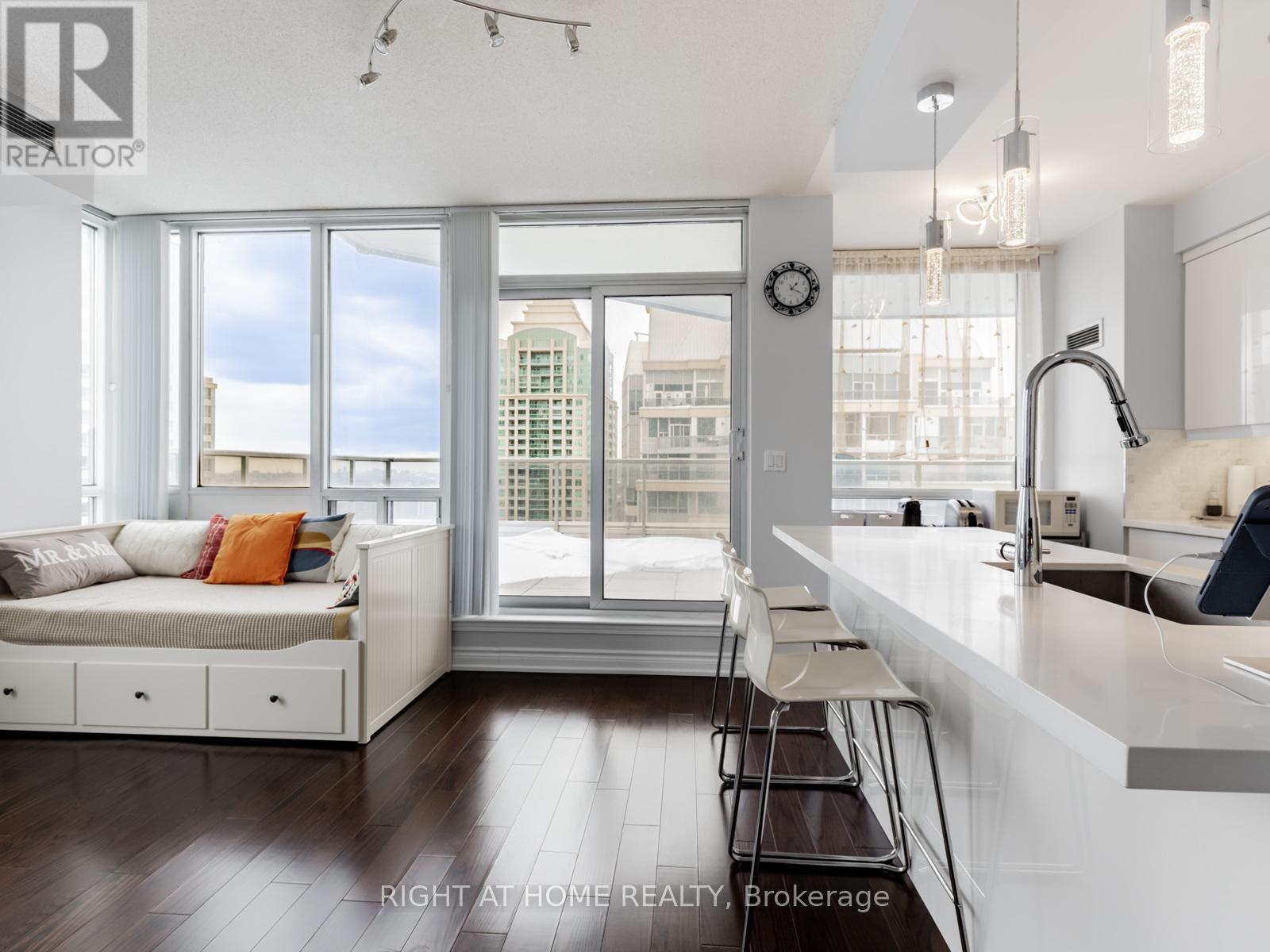 1909 - 8 Rean Drive, Toronto, Ontario  M2K 3B9 - Photo 8 - C12766662