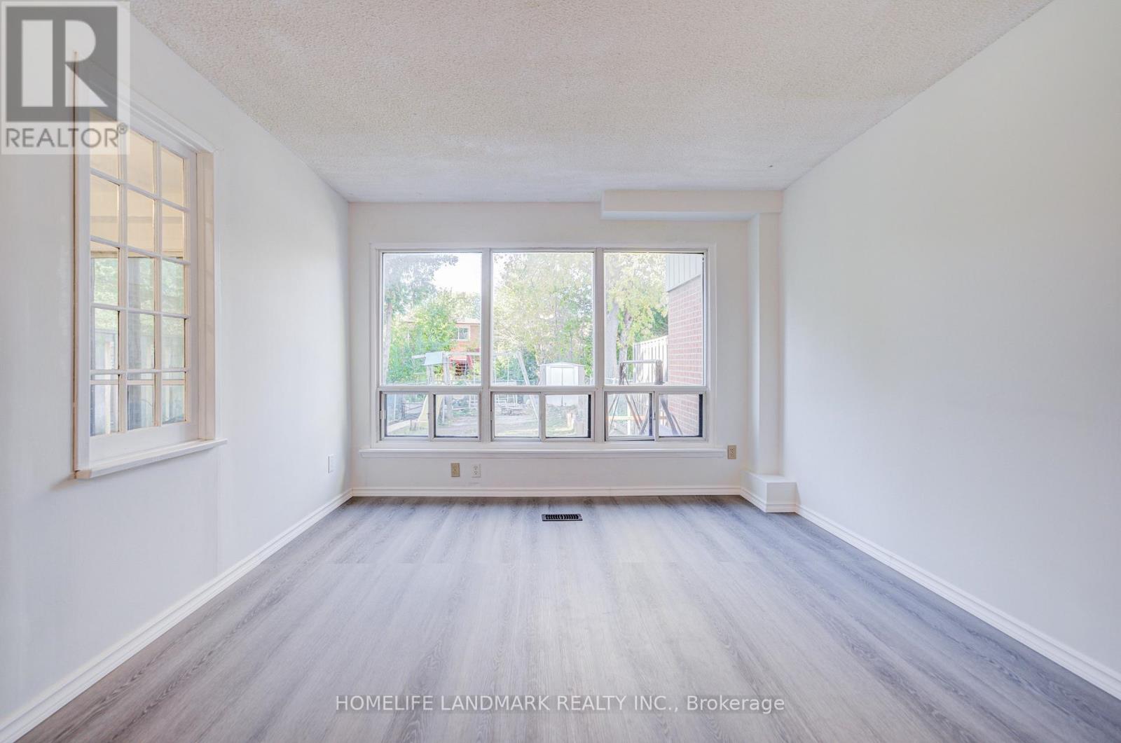 3025 Bridletowne Circle, Toronto, Ontario  M1W 2C9 - Photo 13 - E12766666