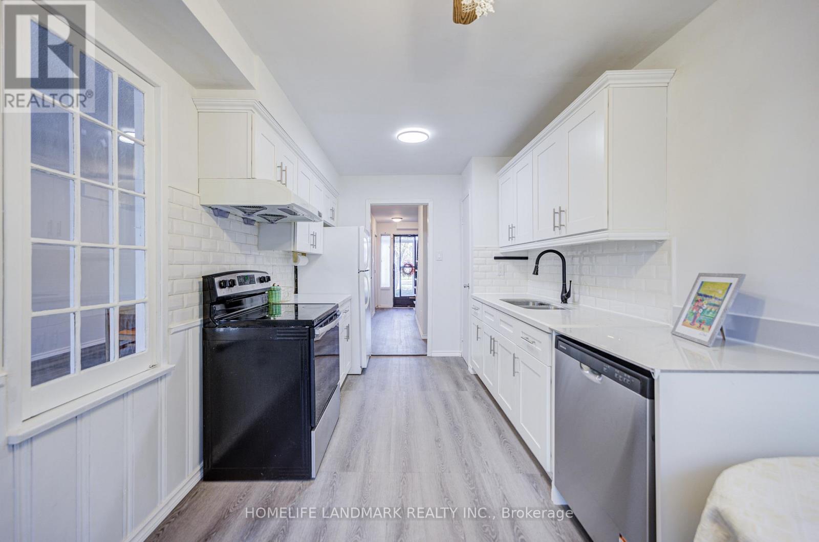 3025 Bridletowne Circle, Toronto, Ontario  M1W 2C9 - Photo 19 - E12766666