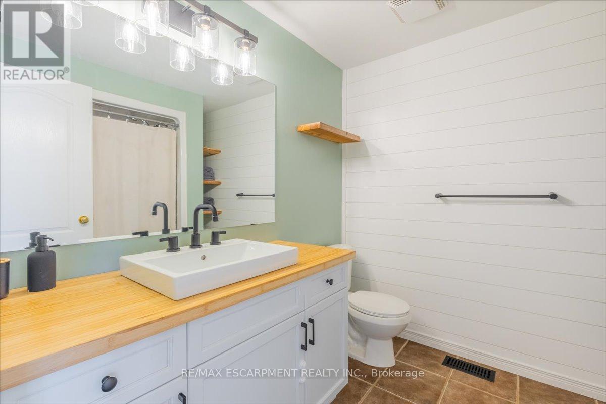 4 Ruthven Crescent, New Tecumseth, Ontario  L9R 0A7 - Photo 11 - N12766622