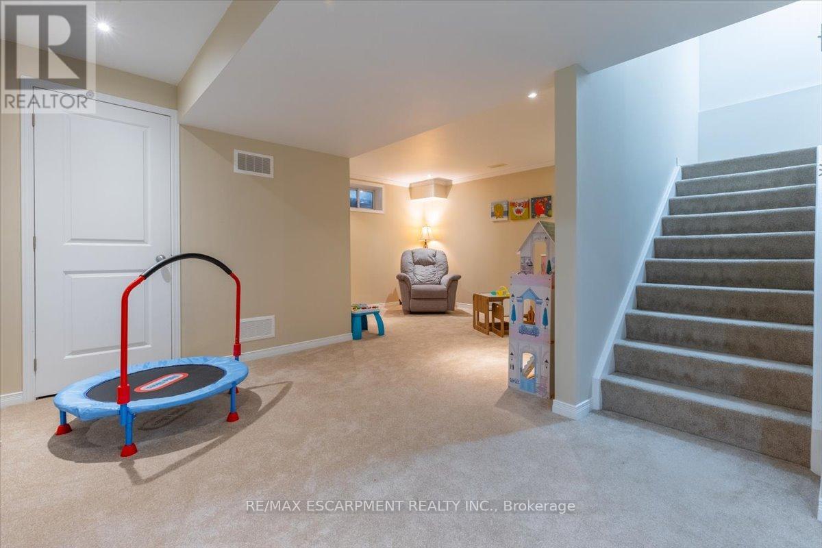 4 Ruthven Crescent, New Tecumseth, Ontario  L9R 0A7 - Photo 18 - N12766622