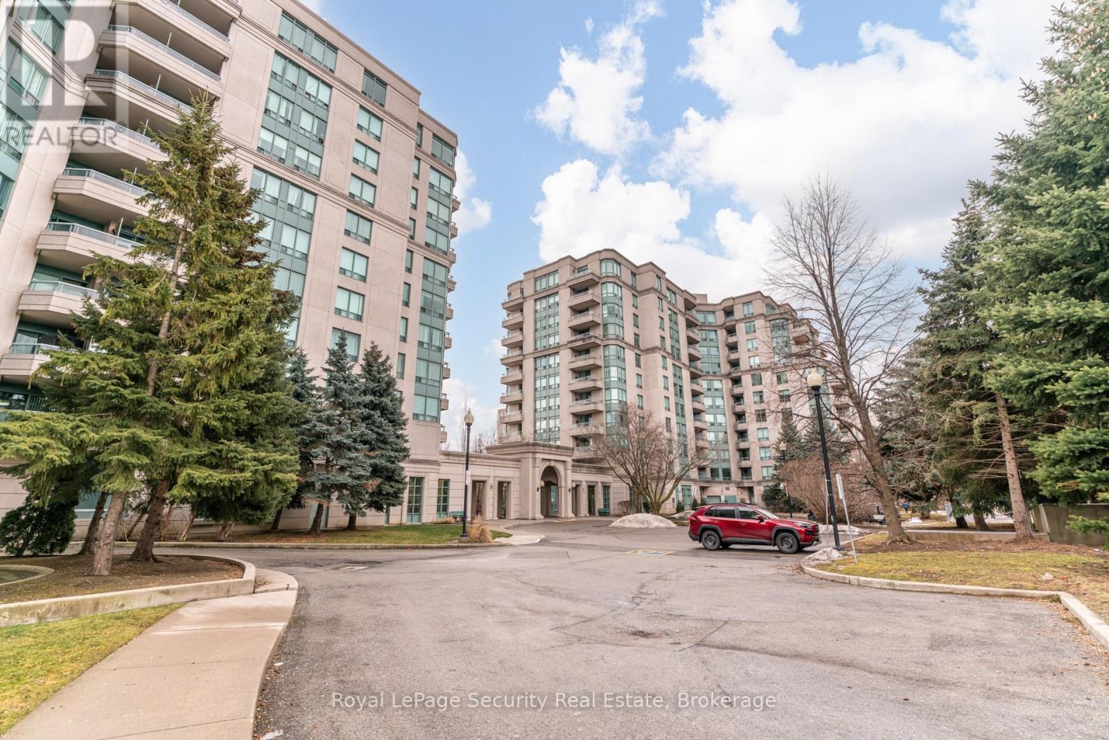 512 - 1 Emerald Lane, Vaughan, Ontario  L4J 8N2 - Photo 2 - N12766654