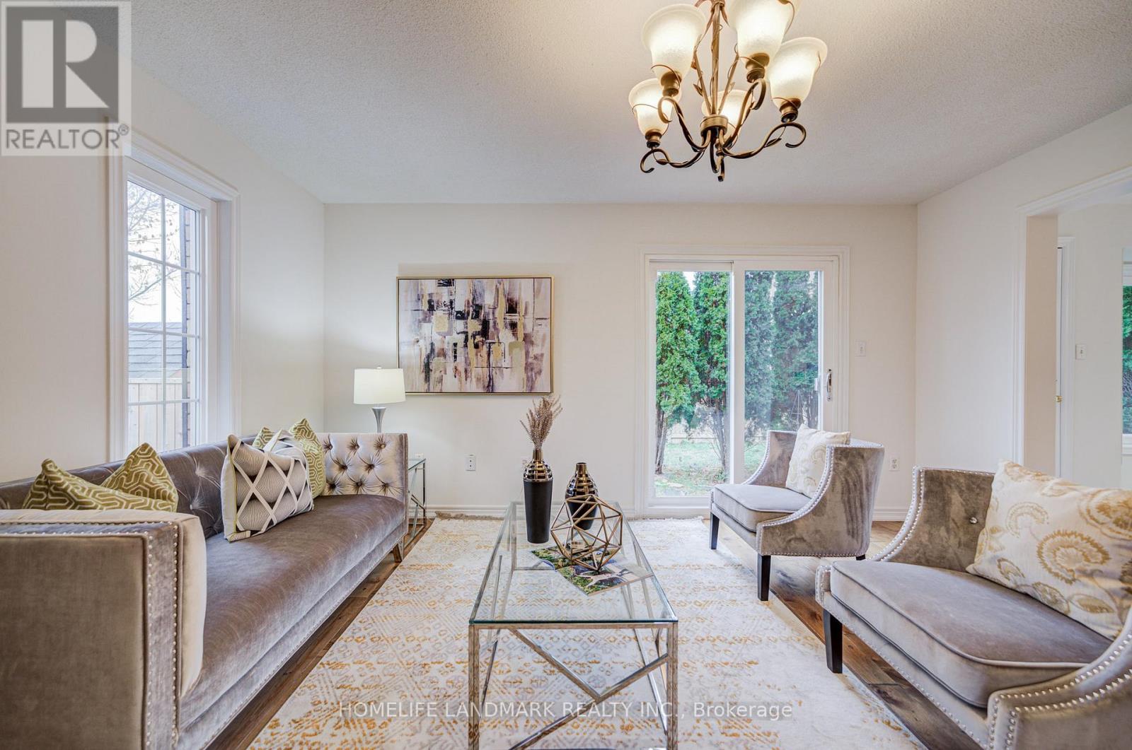 223 Deerglen Terrace, Aurora, Ontario  L4G 6Y5 - Photo 6 - N12766672