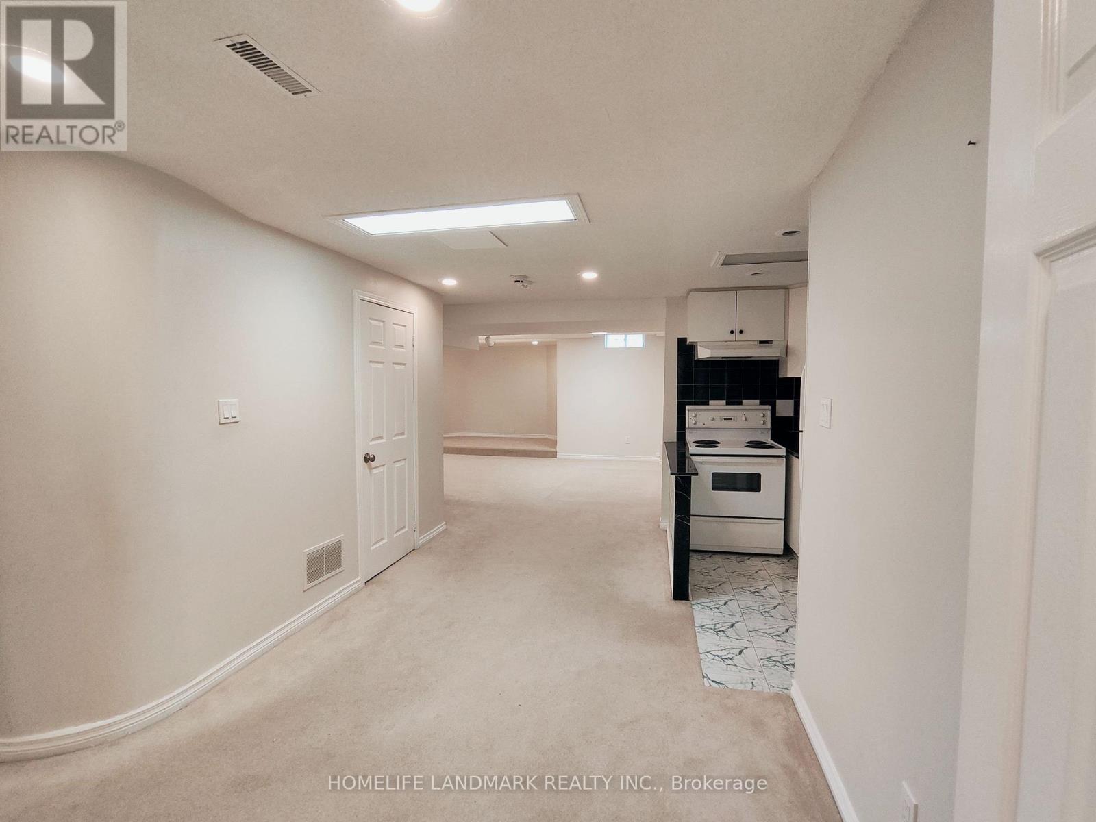 15 Mary Elizabeth Crescent, Markham, Ontario  L3R 9M2 - Photo 10 - N12766676