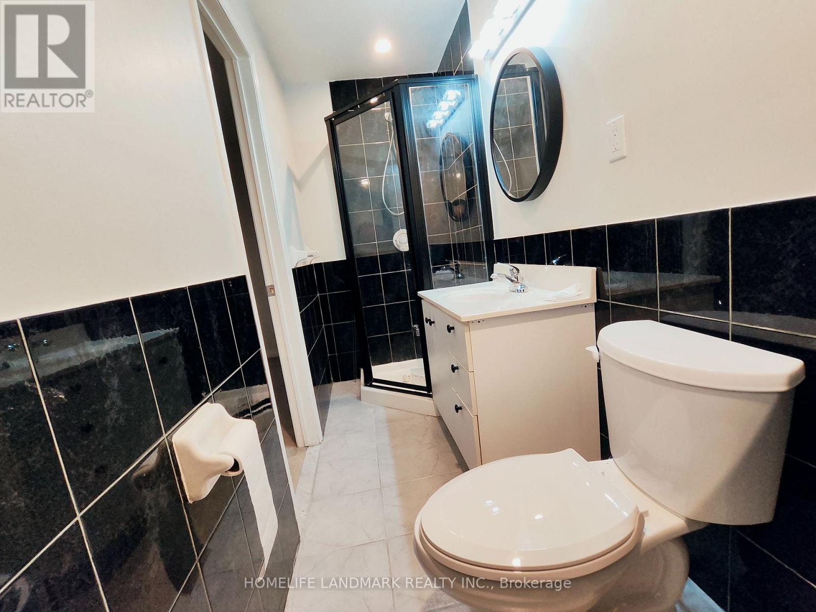 15 Mary Elizabeth Crescent, Markham, Ontario  L3R 9M2 - Photo 18 - N12766676