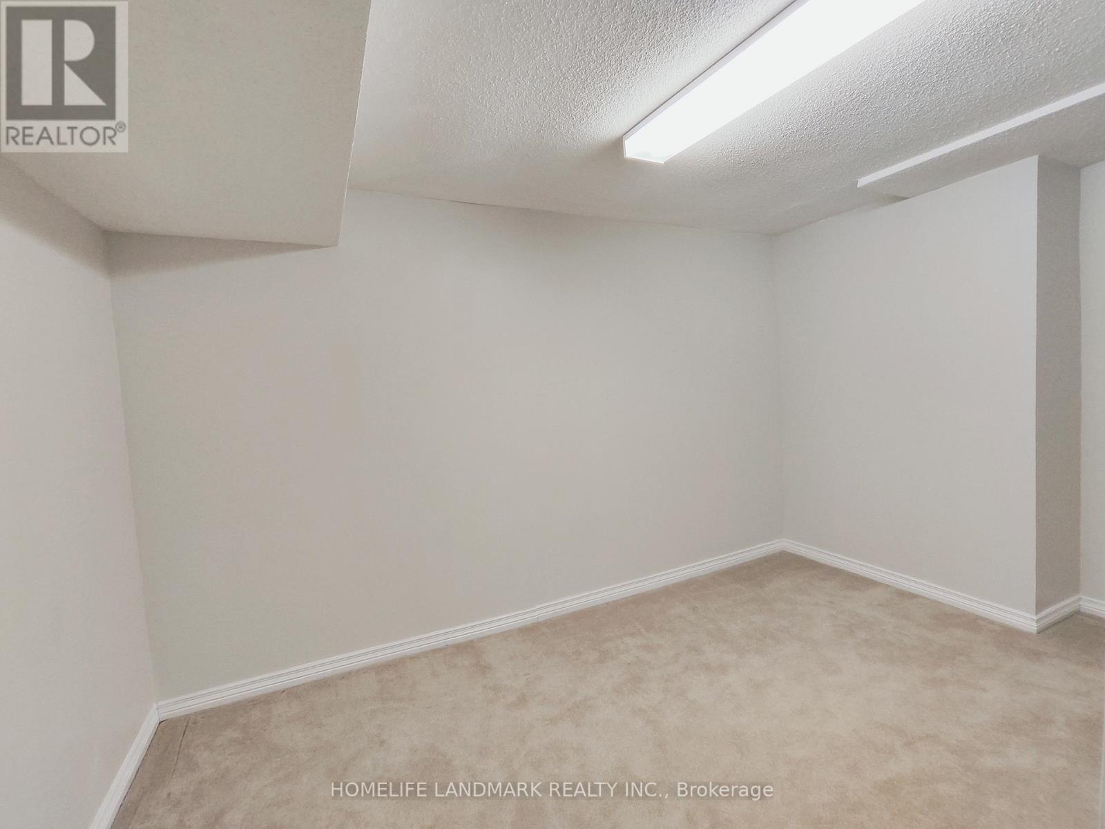 15 Mary Elizabeth Crescent, Markham, Ontario  L3R 9M2 - Photo 7 - N12766676