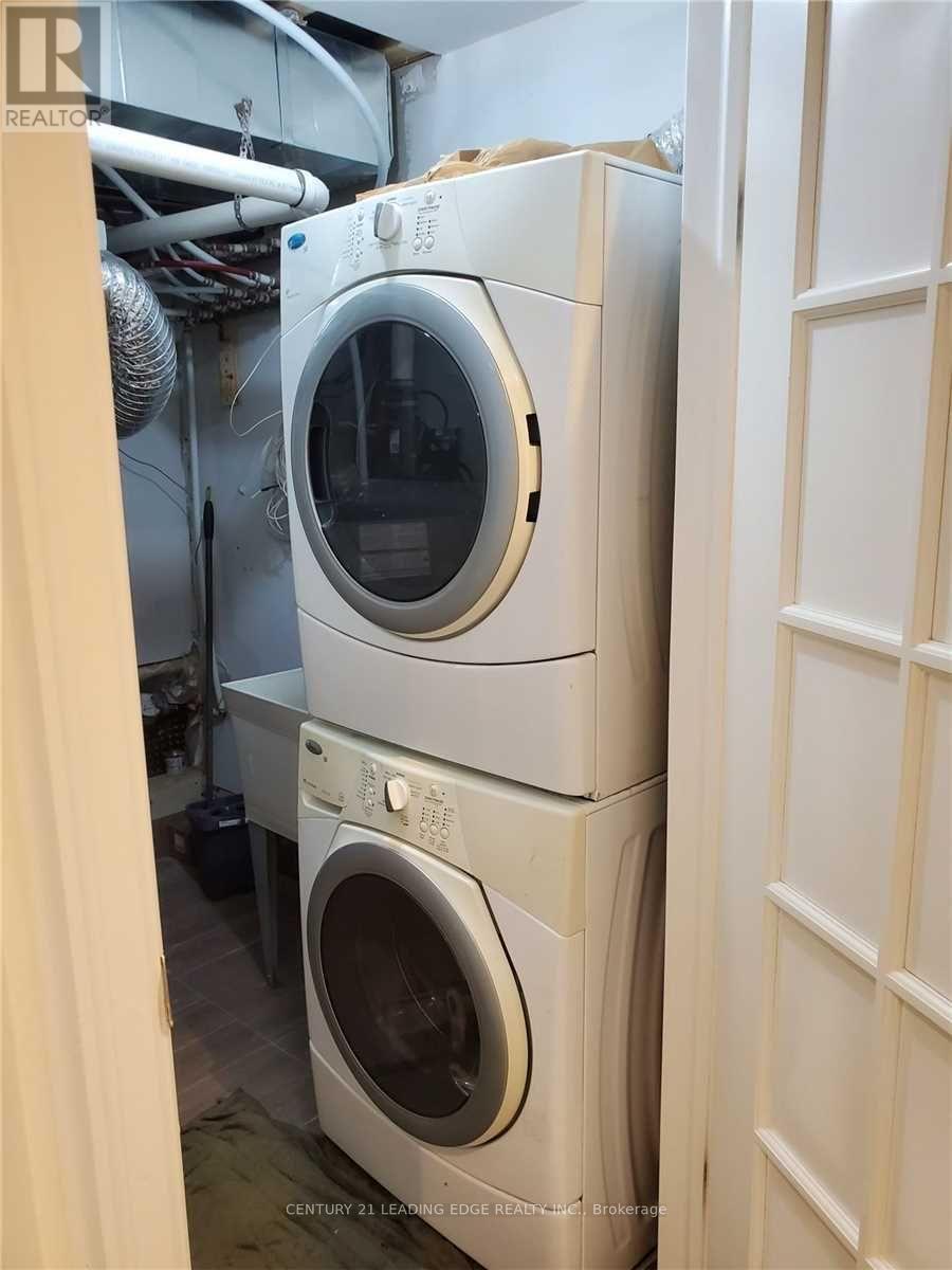 Lower 1 - 140 Gowan Avenue, Toronto, Ontario  M4J 2K6 - Photo 13 - E12766642