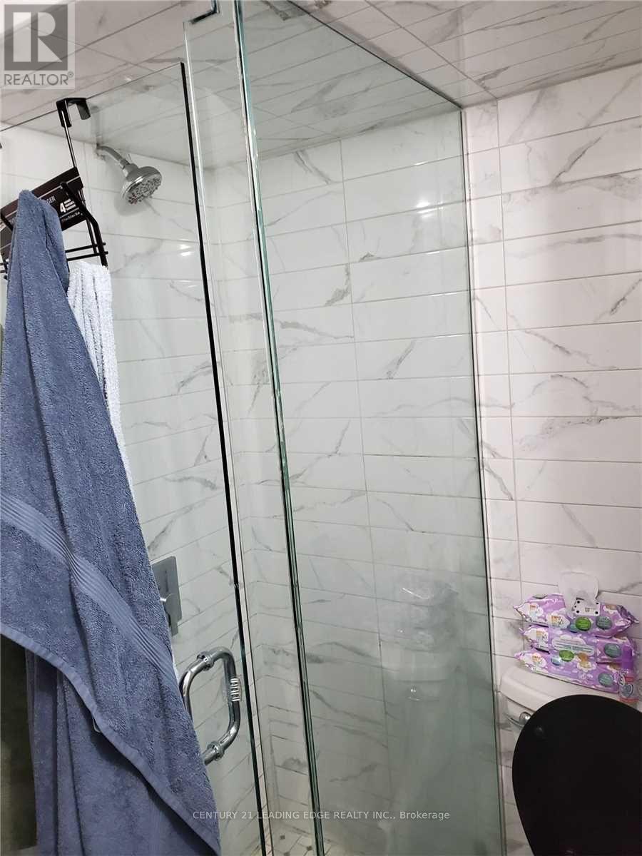 Lower 1 - 140 Gowan Avenue, Toronto, Ontario  M4J 2K6 - Photo 8 - E12766642