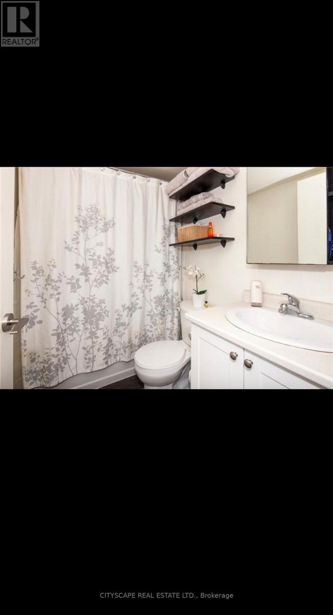 525 - 812 Lansdowne Avenue, Toronto, Ontario  M6H 4K5 - Photo 11 - W12759230